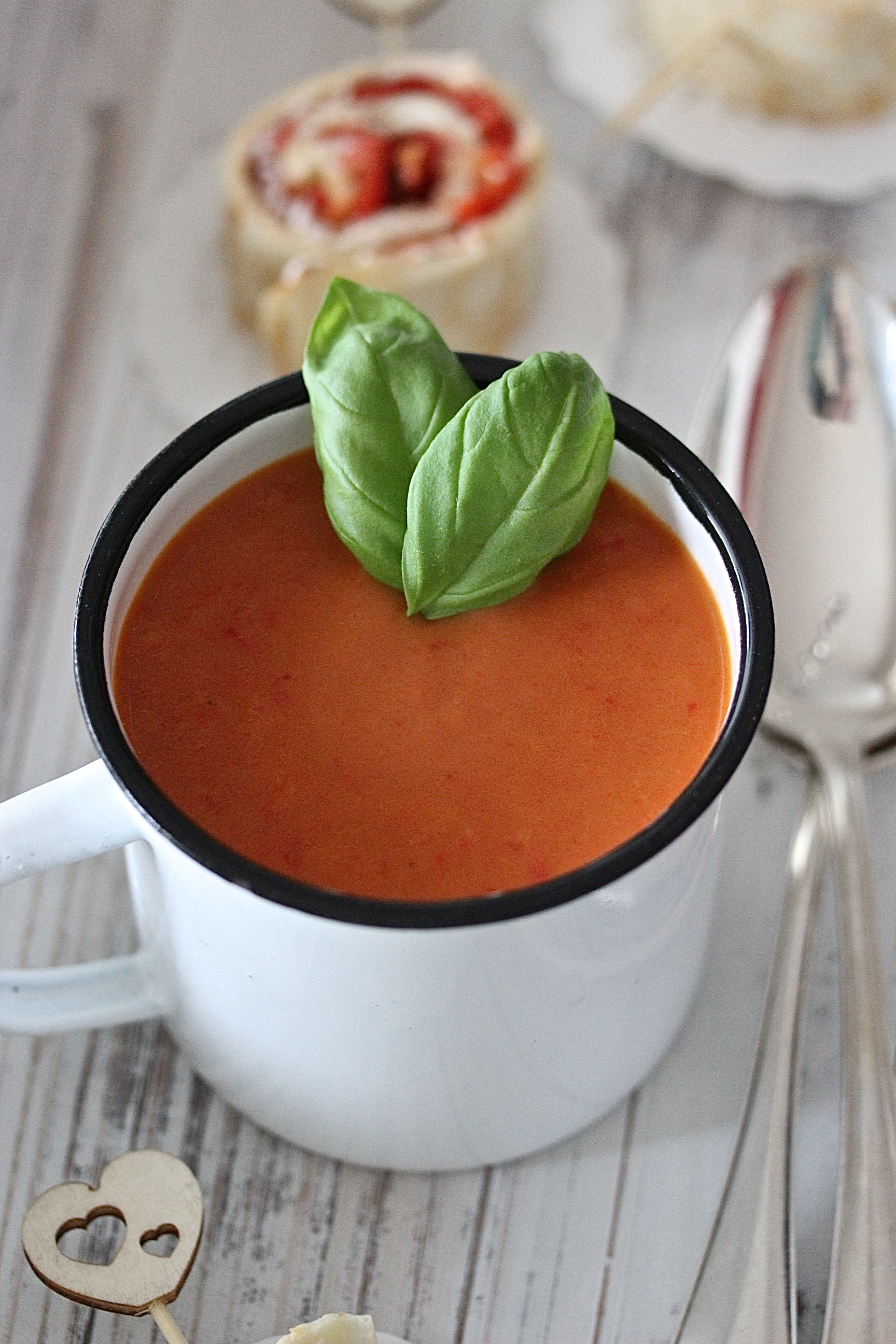 Paprika Creme Suppe Rezept zum Osterbrunch Ostern kochen #ostern #suppe | Emma´s Lieblingsstücke