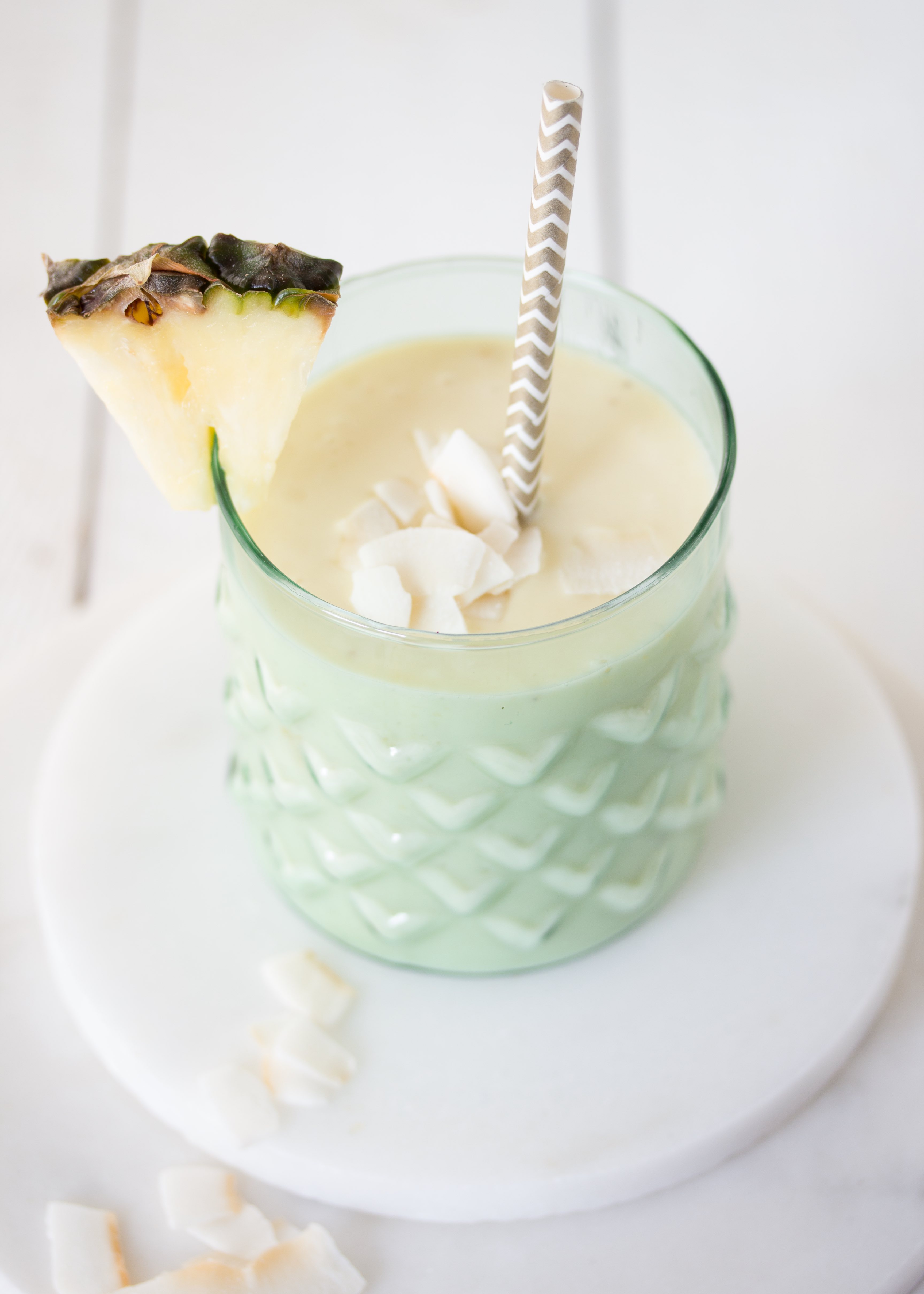 Smoothie Rezept: Ananas Kokos gesund lecker einfach healthy vegan #smoothie #ananas #pineapple #drink #breakfast #vegan | Emma´s Lieblingsstücke