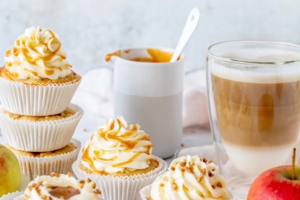 Einfaches Rezept für Apfel-Karamell-Cupcakes backen lecker schnell für jeden Anlass #cupcakes #caramel #backen #karamel #apfel #apple foodblog backblog foodphotography | Emma´s Lieblingsstücke