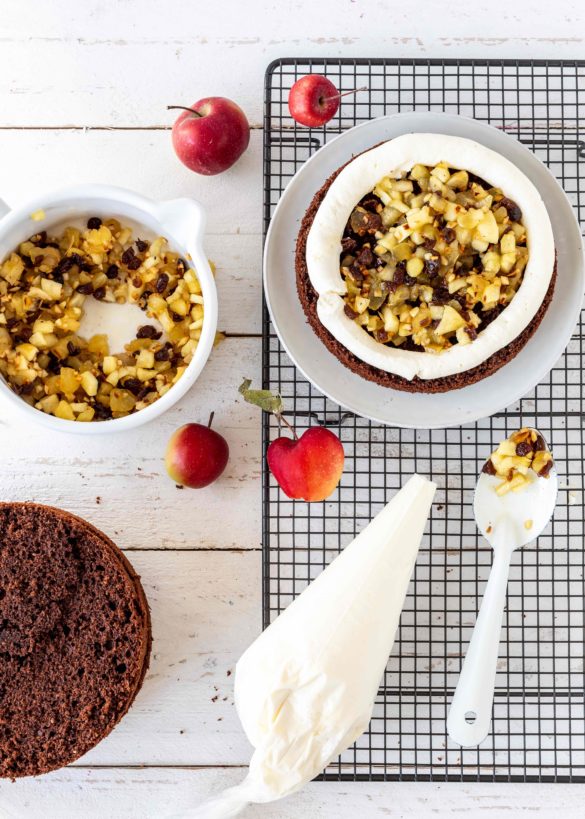 Bratapfel Schoko Törtchen und Tipps für den perfekt unperfekten Drip Drip Cake Schokolade Ganache Glasur Torte