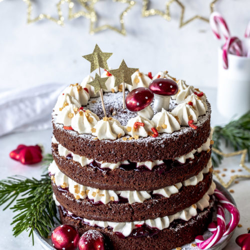 Schnelles Rezept für Weihnachten Spekulatius Schoko Kirsch Torte mit Zimtcreme backen #Weihnachten #christmas #cake #torte #kirschen #lecker Emma´s Lieblingsstücke