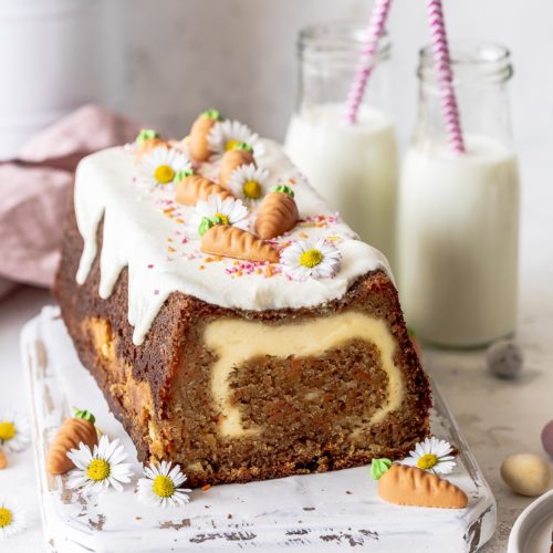 Carrot Cake mit Cheesecake Füllung backen Möhrenkuchen Karottenkuchen Kastenkuchen Ostern Käsekuchen Emmas Lieblingsstücke