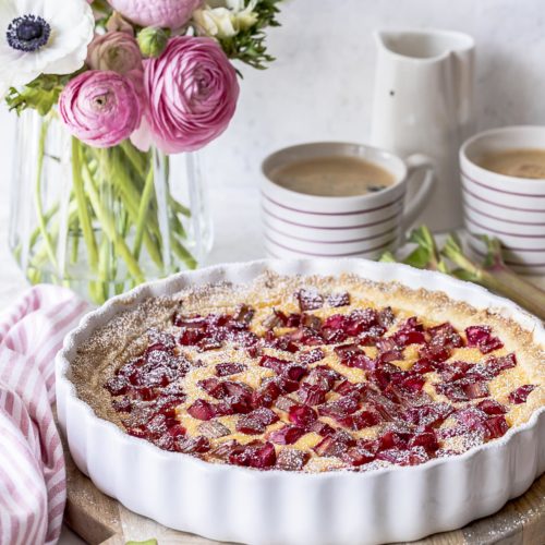 Rhabarber Pudding Tarte - Ein einfaches Rezept mit selbst gemachtem Pudding #lecker #tarte #pudding #rhubarb Emmas Lieblingsstücke