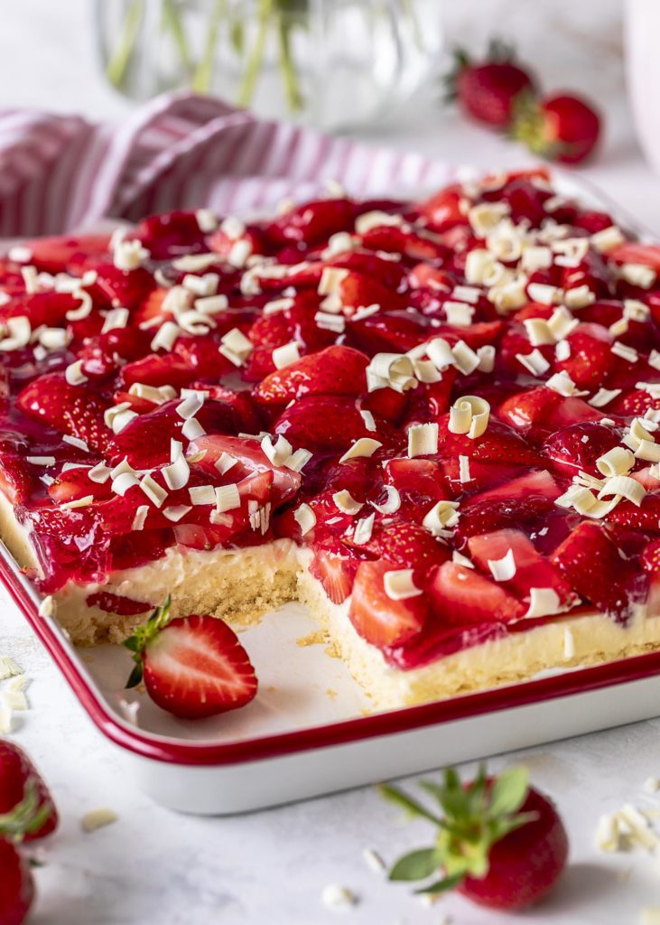 Erdbeer Vanille Blechkuchen mit weißer Schokolade backen Emma´s Lieblingsstücke