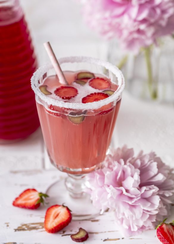 Erdbeer Rhabarber Sirup Rezept selber machen Einkochen Getränk Sommerdrink Rhabarberschorle Emmas Lieblingsstücke