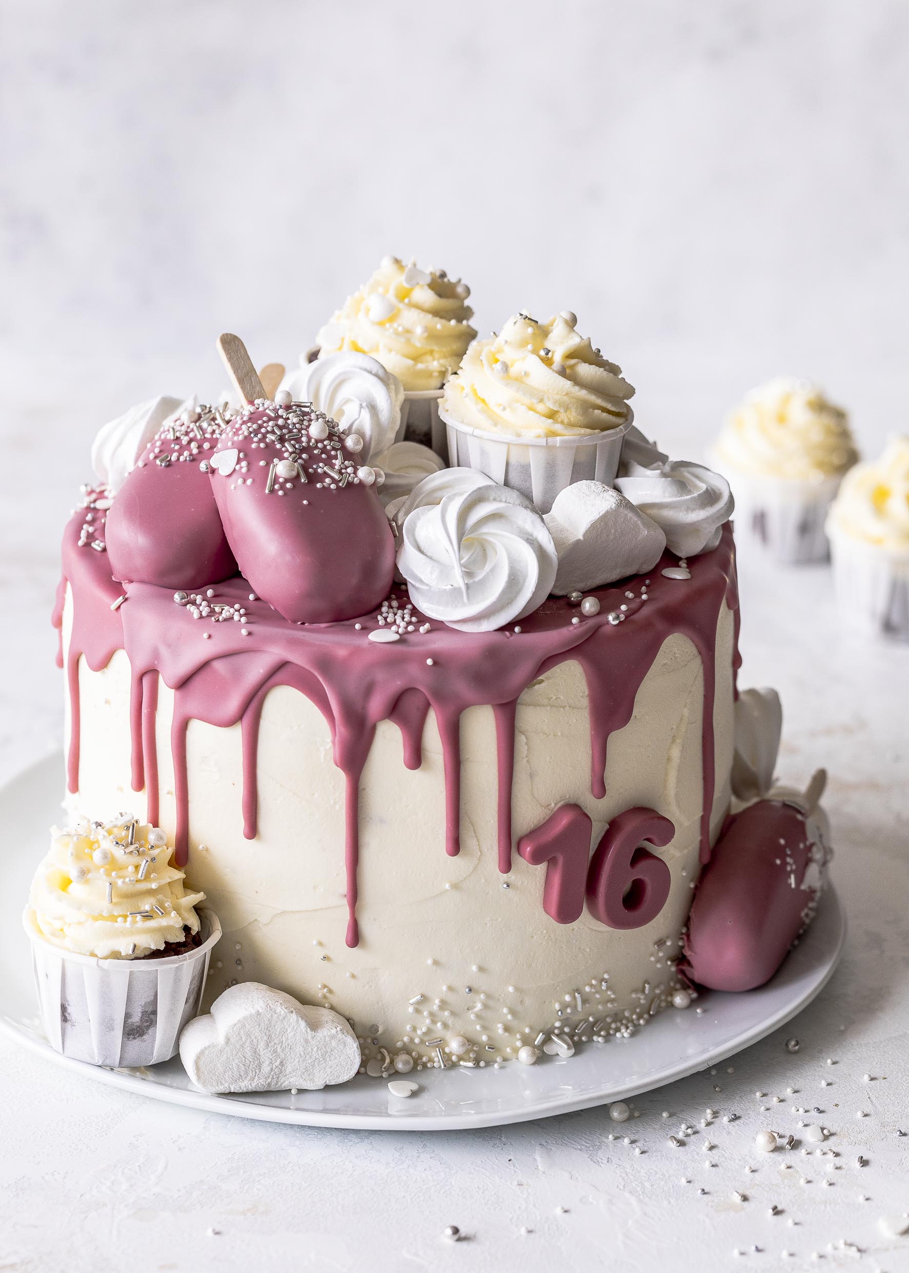 Ruby Schokoladen Drip Cake - Emma&amp;#39;s Lieblingsstücke