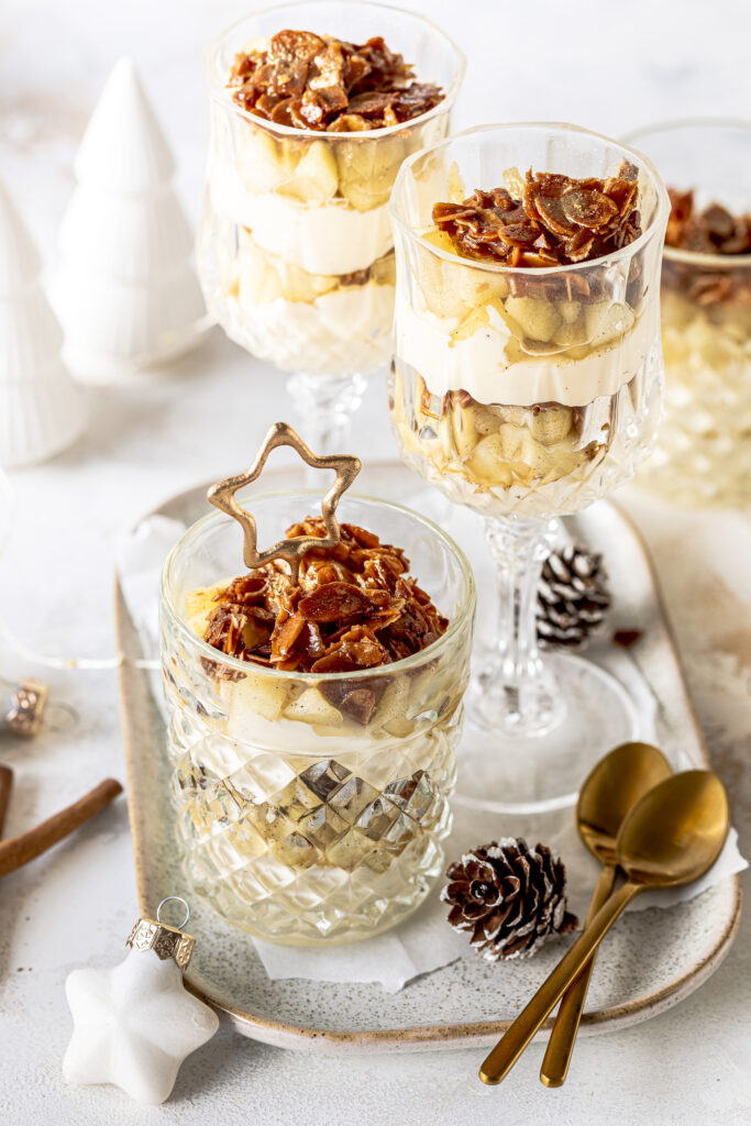 Apfel-Bienenstich im Glas Dessert für Weihnachten, Advent oder Silvester. Unglaublich lecker und einfach zu machen. Emmas Lieblingsstücke