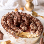 Cremiges Tiramisu Rezept mit Schokoladenlikör. Ein unglaublich leckeres Dessert, dass wirklich einfach zu machen ist.